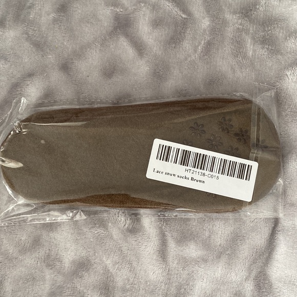 Lace Ankle Socks- 8 Assorted Colours - Picture 3 of 11